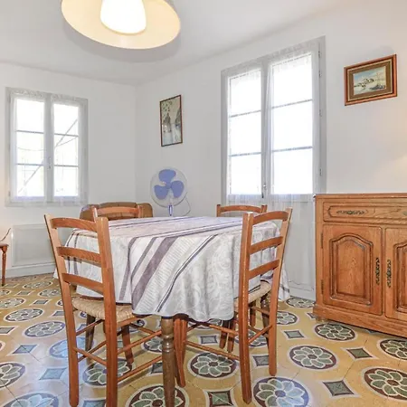 Amazing In With 2 Bedrooms Vakantiehuis